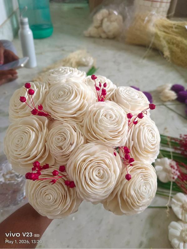 SB Shola Wood Flowers Post 1