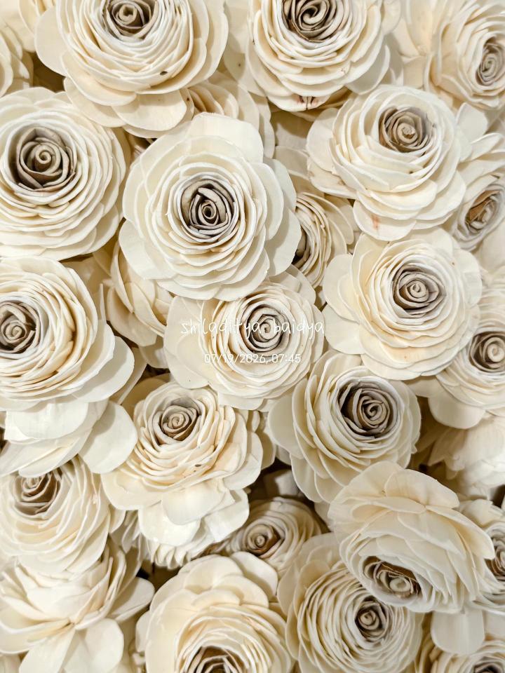 Shola Wood Roses Handcrafted Blooms